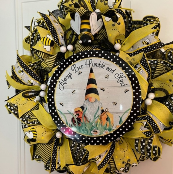 Always Bee humble and kind wreath - Picture 1 of 2